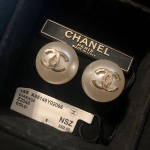 CHANEL - Large Pearl/Gold Earrings
